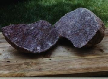 Der Stein wurde gespalten